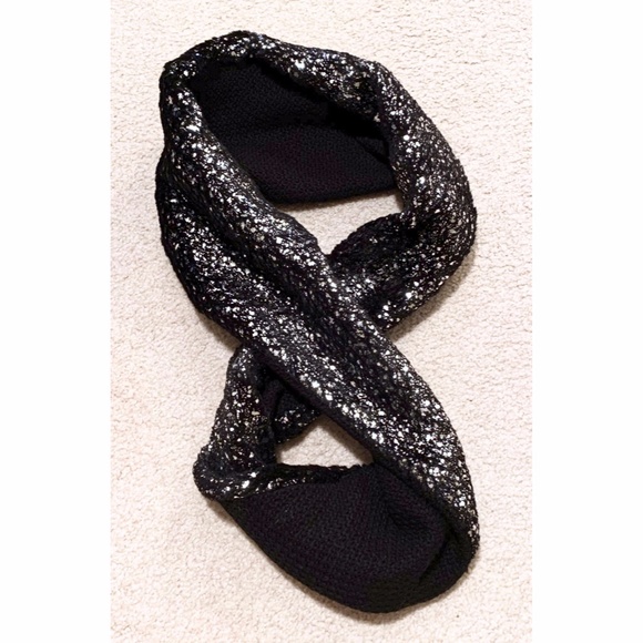 Accessories - EDGY + STYLISH~ REVERSIBLE INFINITY SCARF--SILVER FOIL & BLACK*NEW WITHOUT TAGS*